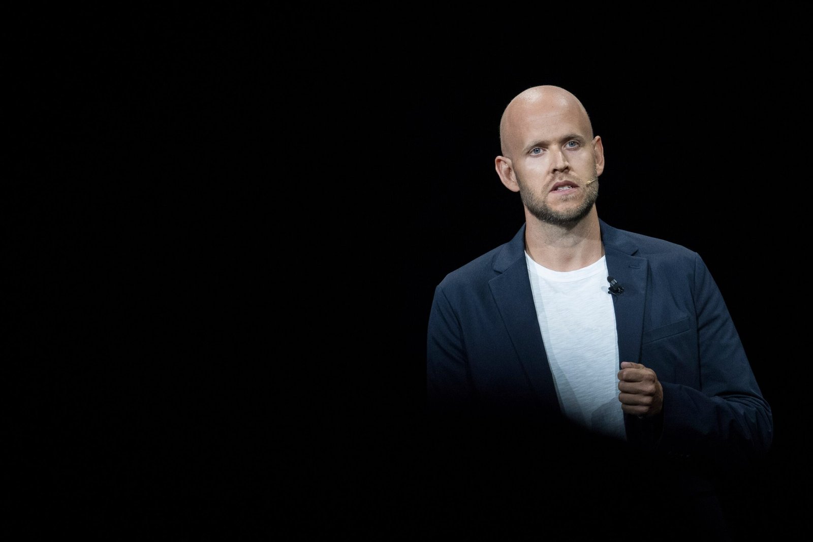 El fundador de Spotify invierte 600 millones de euros en drones militares porque “es lo correcto para Europa”