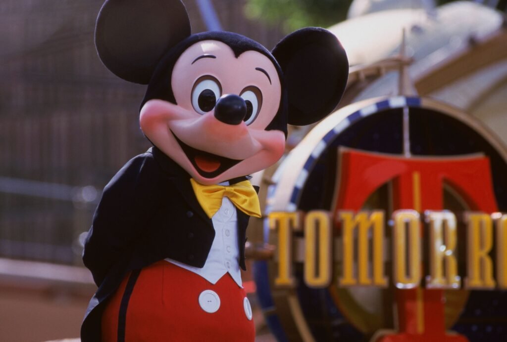 Disney y Universal demandan a Midjourney por derechos de autor