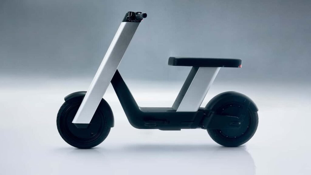 This Slick $3,500 Electric Bike Is More High-Tech Than Many EVs
