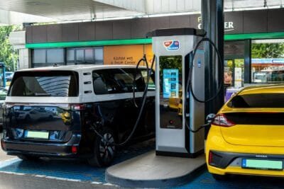 DKV Mobility integrates MOL chargers into network